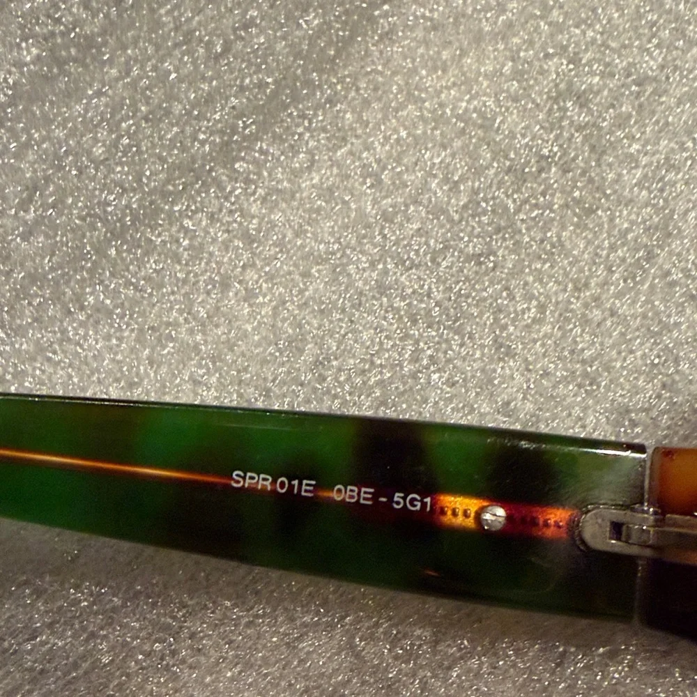 Prada tortoise shell sunglasses - Picture 4 of 9